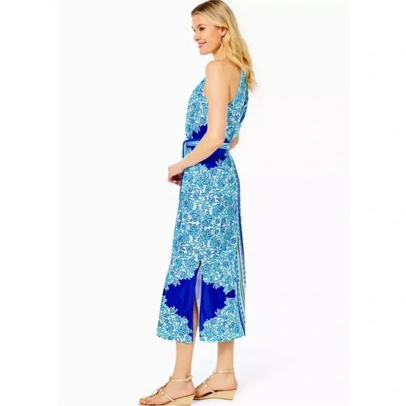 Excellent condition. Worn 2x.
Lilly Pulitzer Blue/White Paisley Maxi Dress - Picture 5 of 5